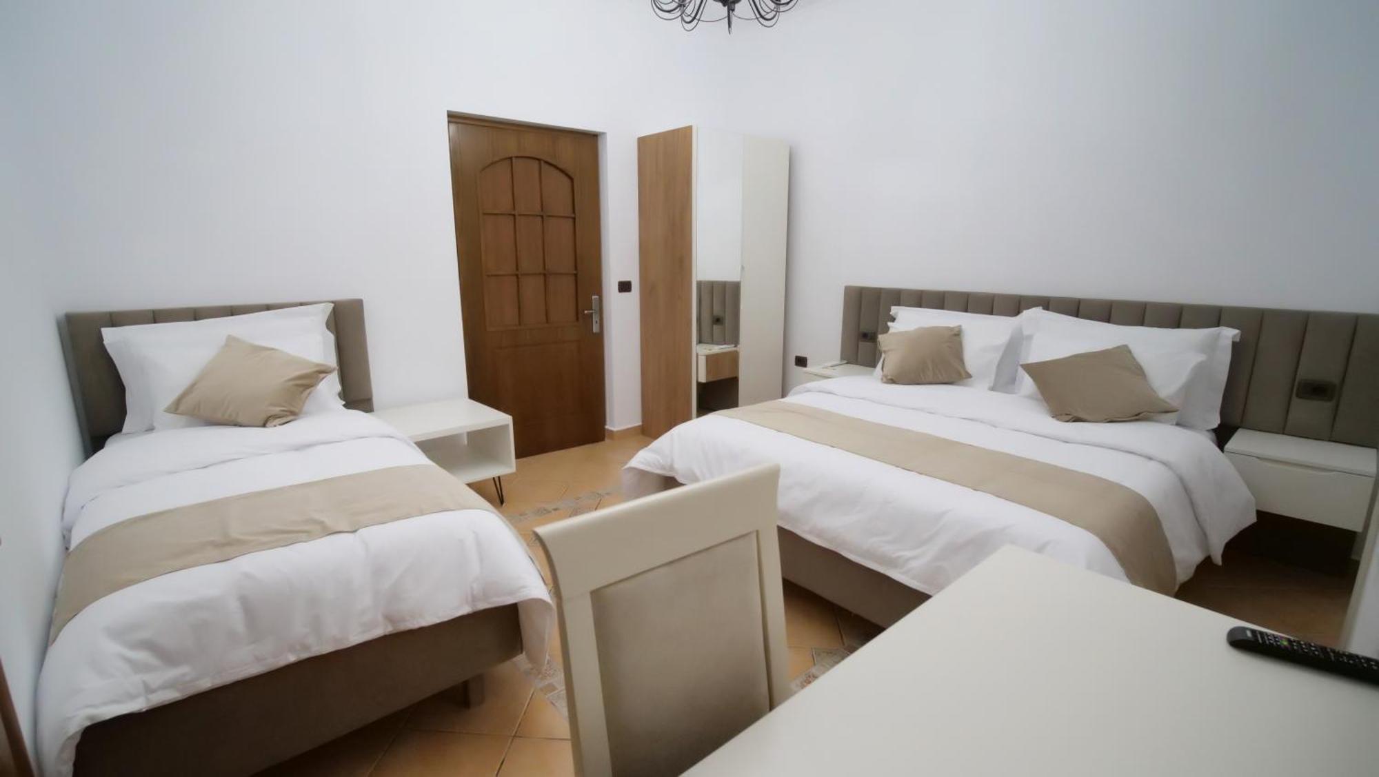 Vila Malasi Berat Kültér fotó